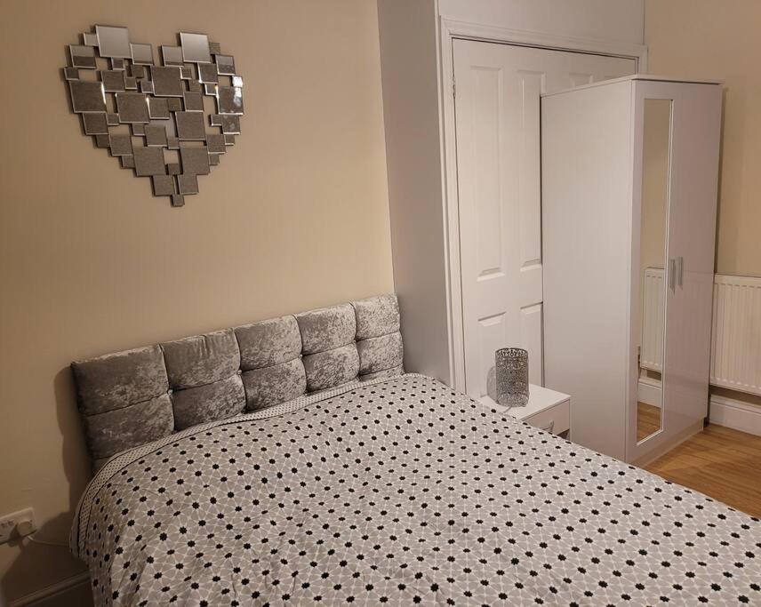 Cozy One Bedroom Flat